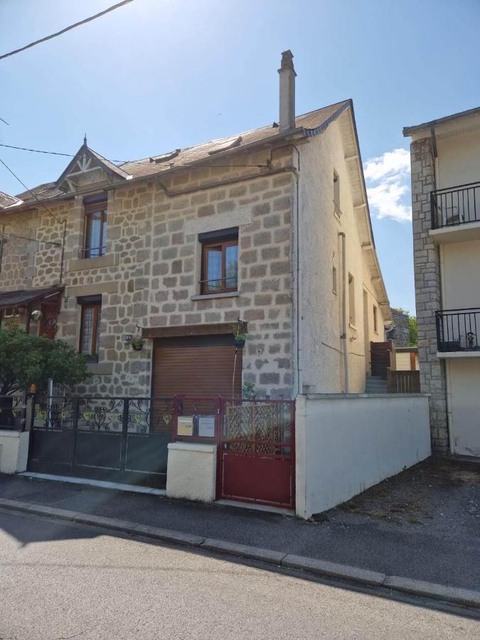 La maisonnette Brive-la-Gaillarde Extérieur photo